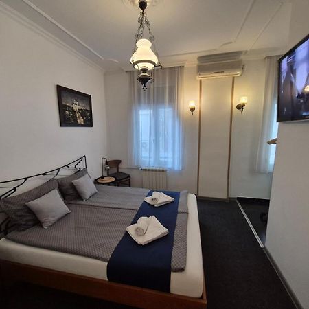 Authentic Belgrade Centre Hostel - Only Private Rooms Exterior foto