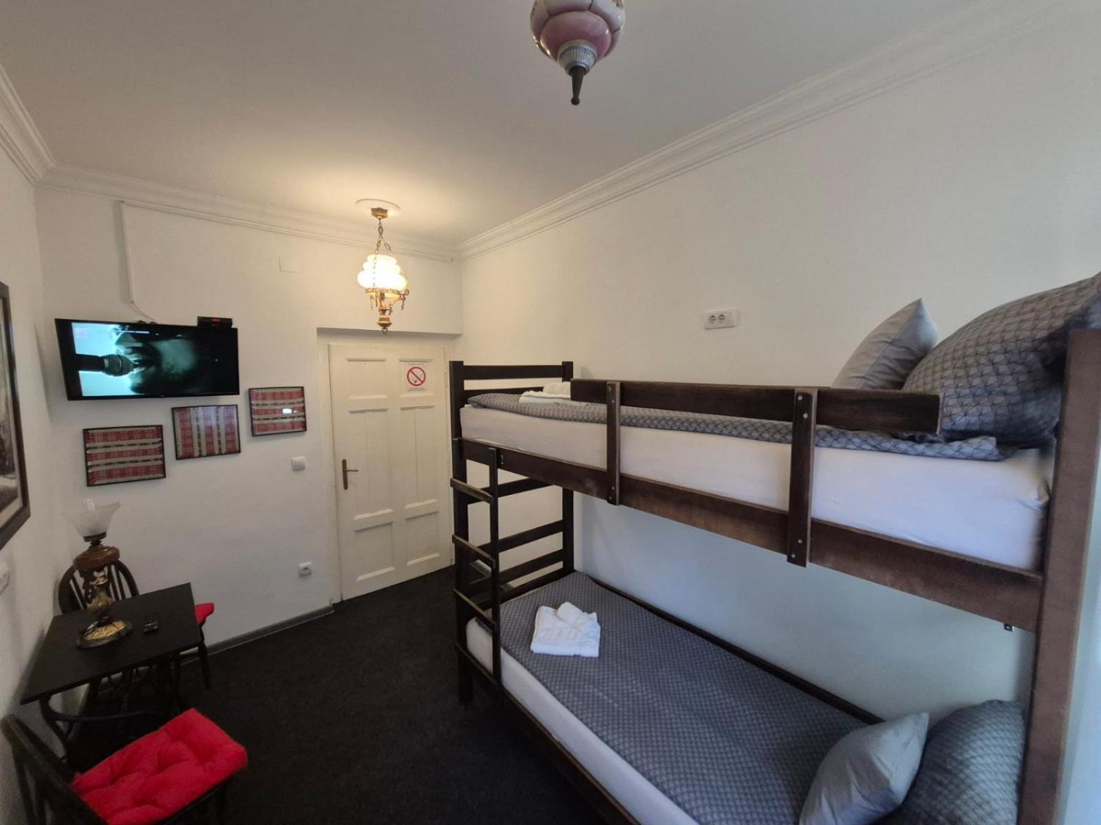 Authentic Belgrade Centre Hostel - Only Private Rooms Exterior foto